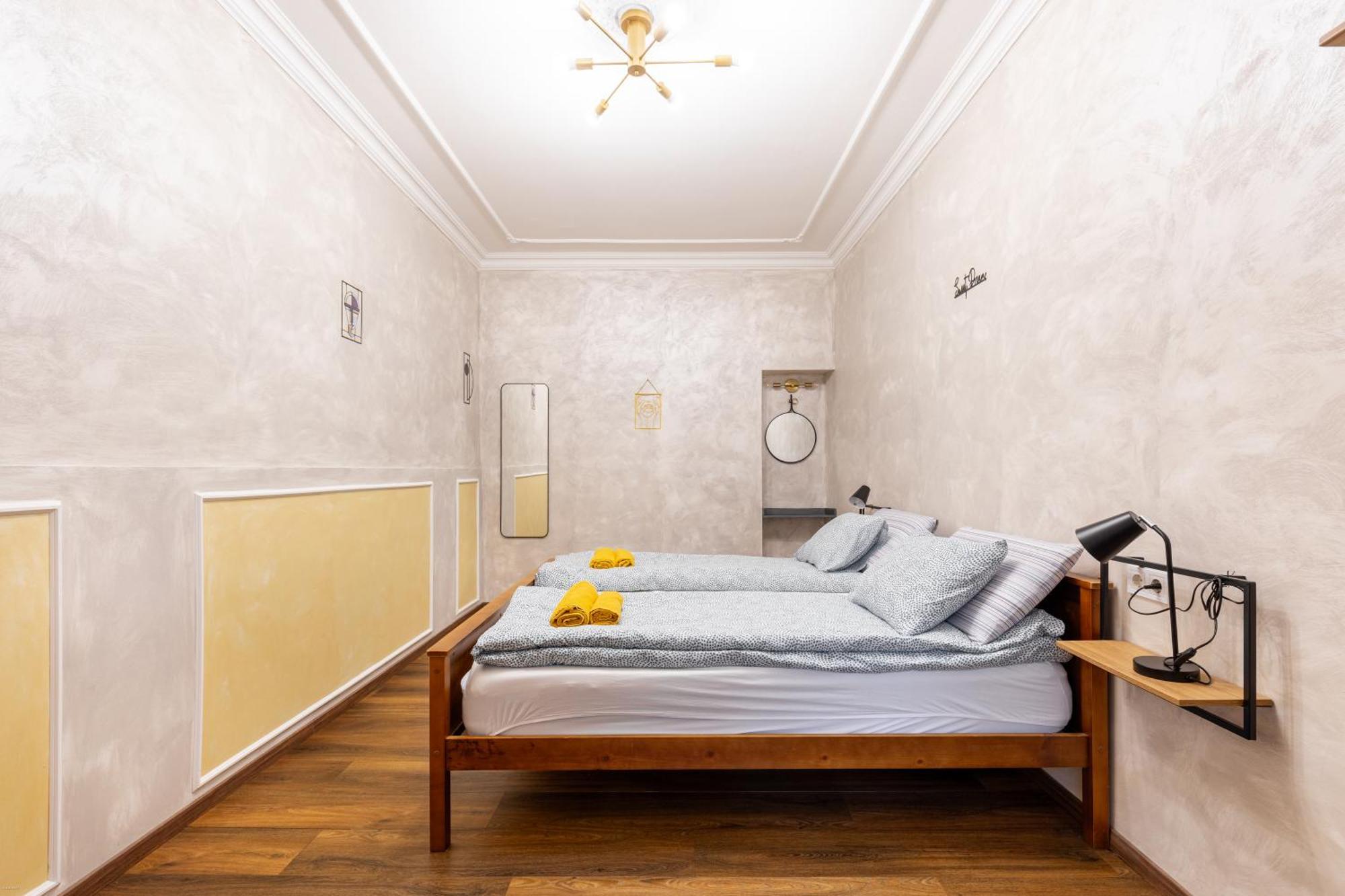 Appartement Mari&Emi Flat In Corvin à Budapest Extérieur photo