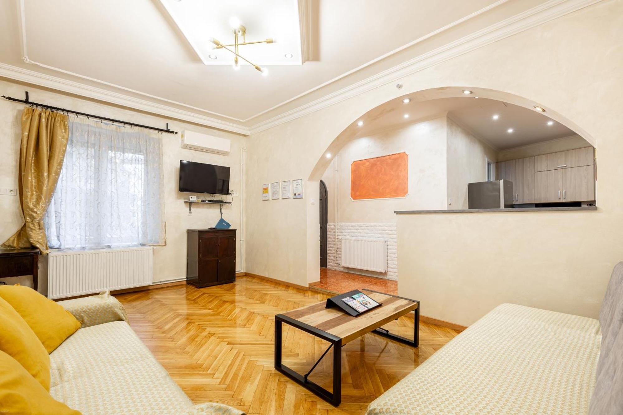 Appartement Mari&Emi Flat In Corvin à Budapest Extérieur photo