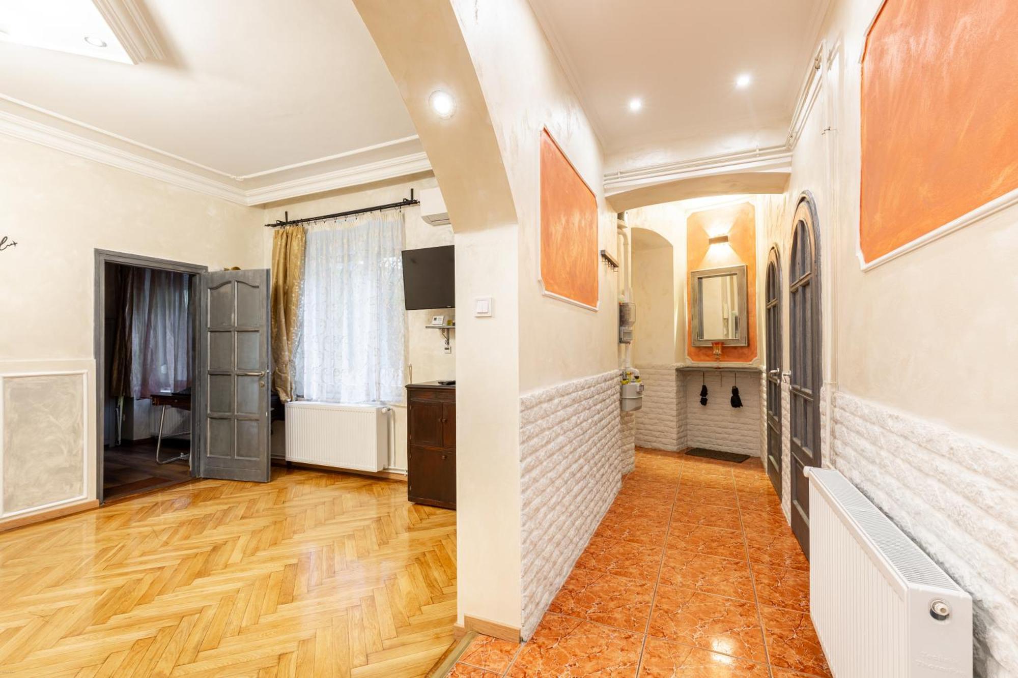 Appartement Mari&Emi Flat In Corvin à Budapest Extérieur photo